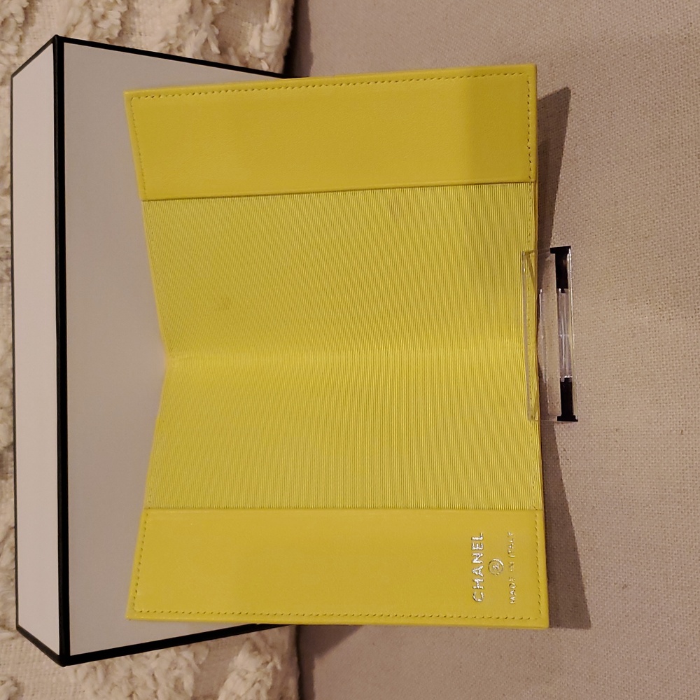Chanel Yellow Quilted Wallet Set (2 pieces for sale) - Picture 14 of 17
